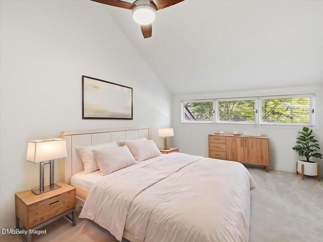 13 Vauxhall Place, Chapel Hill, NC 27517