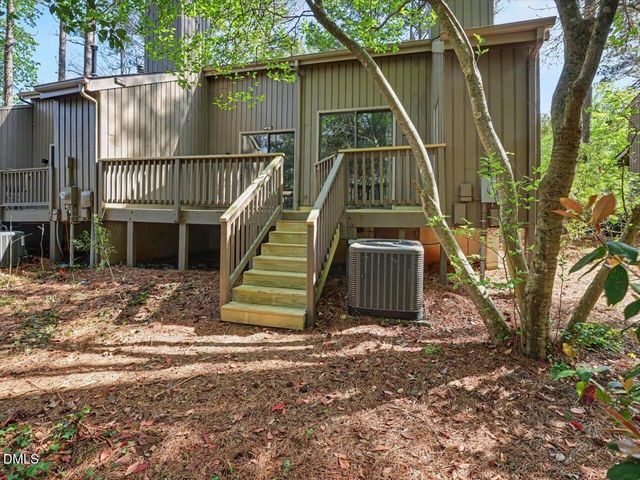 13 Vauxhall Place, Chapel Hill, NC 27517