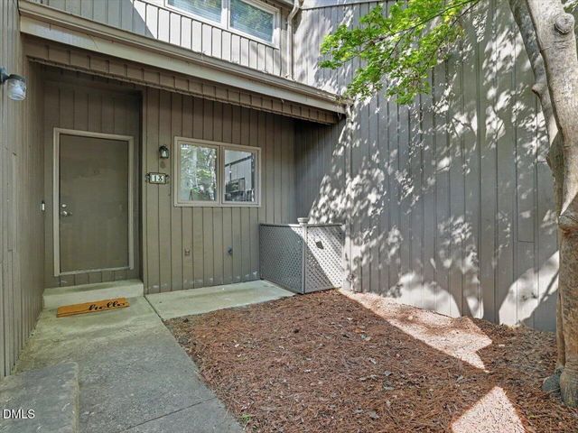 13 Vauxhall Place, Chapel Hill, NC 27517