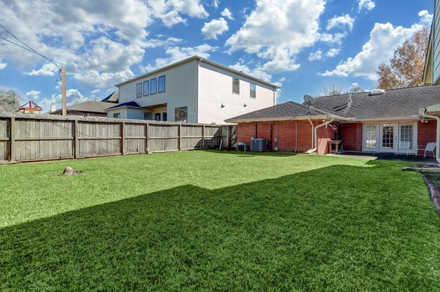 4126 S Durness Way, Houston, TX 77025
