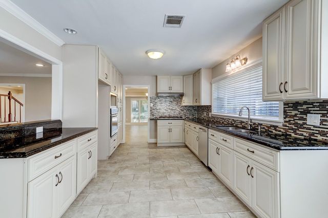 4126 S Durness Way, Houston, TX 77025