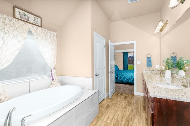 313 Donna Circle, Granbury, TX 76049