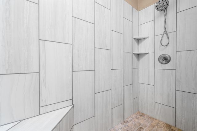 313 Donna Circle, Granbury, TX 76049