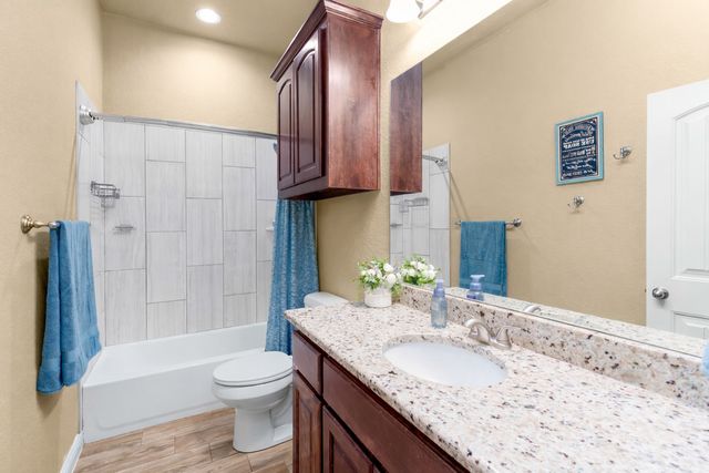 313 Donna Circle, Granbury, TX 76049