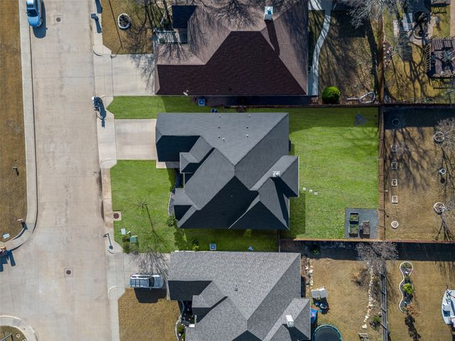 313 Donna Circle, Granbury, TX 76049