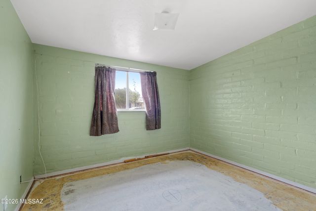 1501 W La Pasadita Street, Tucson, AZ 85705