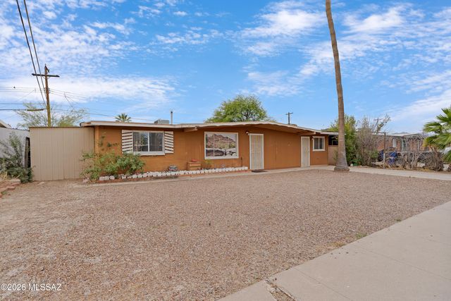 1501 W La Pasadita Street, Tucson, AZ 85705