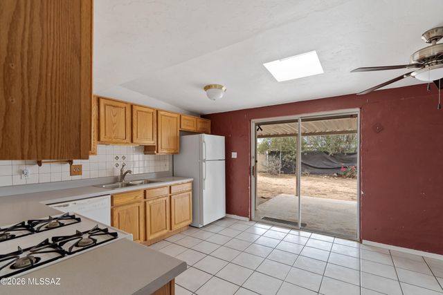 1501 W La Pasadita Street, Tucson, AZ 85705