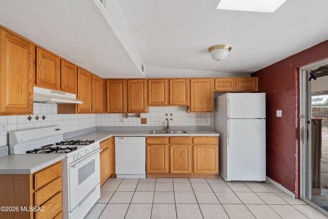 1501 W La Pasadita Street, Tucson, AZ 85705