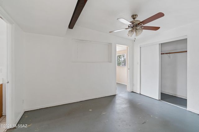 1501 W La Pasadita Street, Tucson, AZ 85705