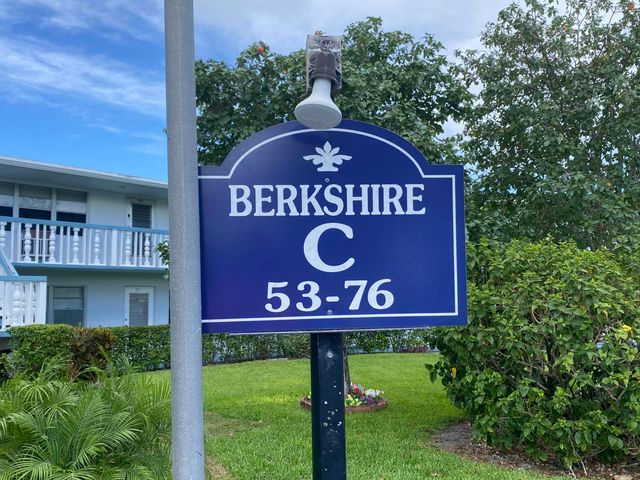 71 Berkshire 71, West Palm Beach, FL 33417