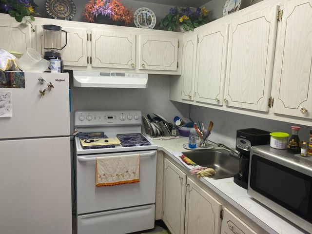 71 Berkshire 71, West Palm Beach, FL 33417