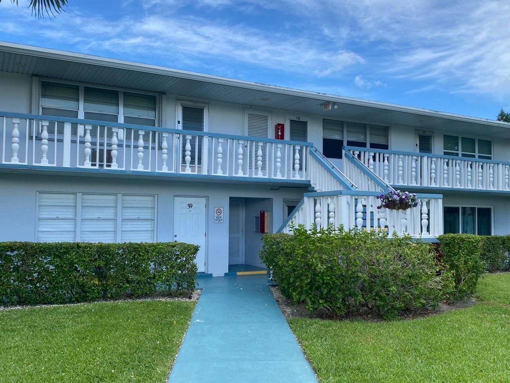 71 Berkshire 71, West Palm Beach, FL 33417