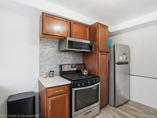 9174 Arnold, Redford Charter Township, MI 48239