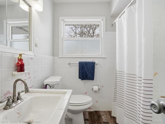 9174 Arnold, Redford Charter Township, MI 48239