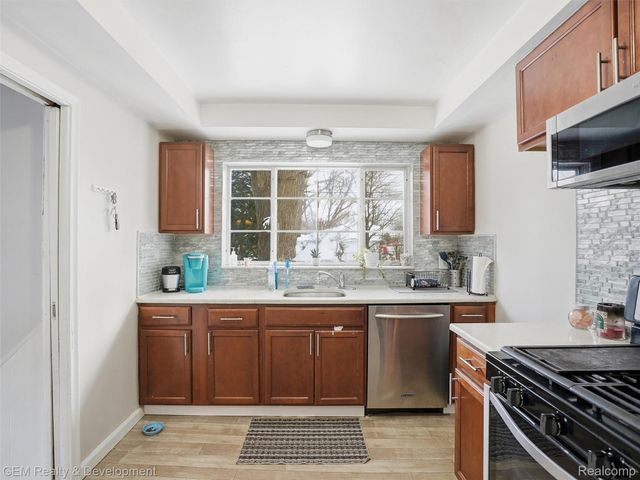 9174 Arnold, Redford Charter Township, MI 48239