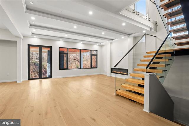 12800 7TH ST, Bowie, MD 20720