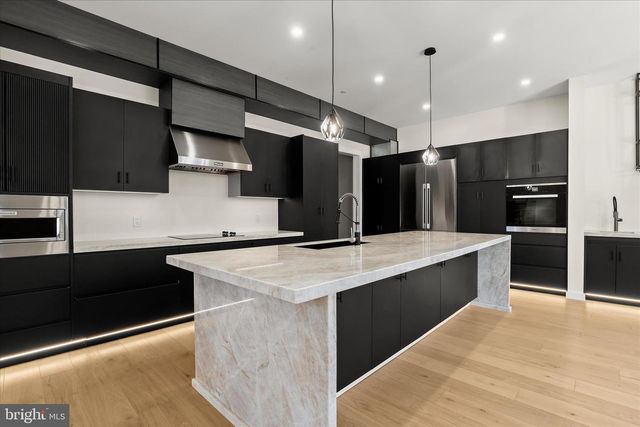 12800 7TH ST, Bowie, MD 20720