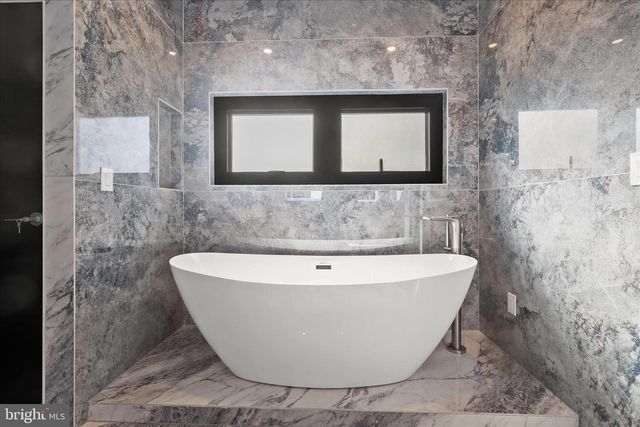 12800 7TH ST, Bowie, MD 20720