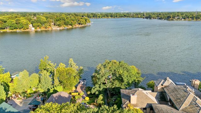 3318 W Owasso Boulevard, Shoreview, MN 55126