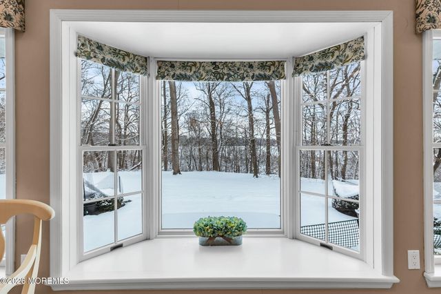 7 Flora Drive, Holmdel, NJ 07733