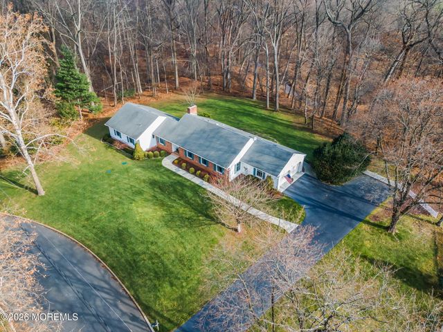 7 Flora Drive, Holmdel, NJ 07733