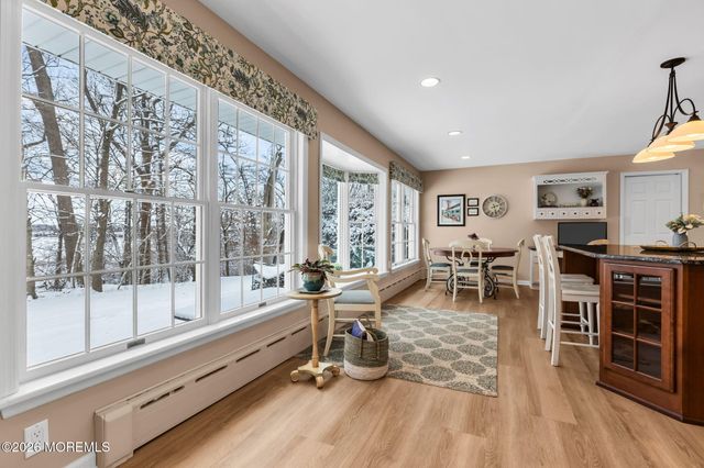 7 Flora Drive, Holmdel, NJ 07733