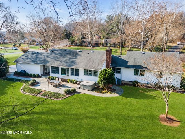 7 Flora Drive, Holmdel, NJ 07733