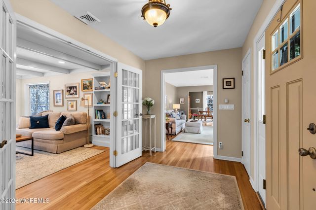 7 Flora Drive, Holmdel, NJ 07733