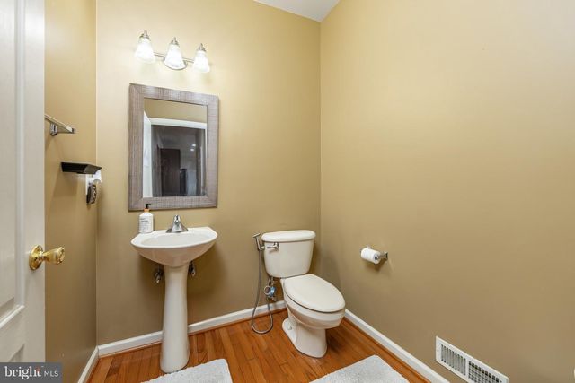 10 MORNING GLORY CIR, Mullica Hill, NJ 08062