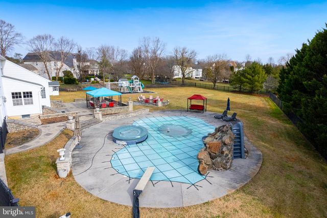 10 MORNING GLORY CIR, Mullica Hill, NJ 08062