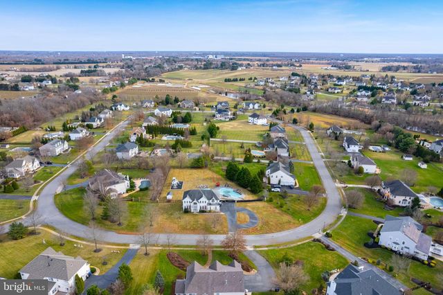 10 MORNING GLORY CIR, Mullica Hill, NJ 08062