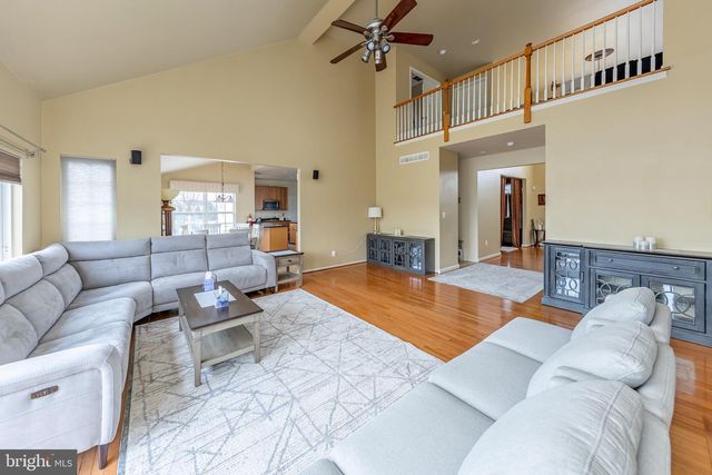 10 MORNING GLORY CIR, Mullica Hill, NJ 08062