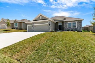11123 N Bristol Avenue, Kansas City, MO 64156