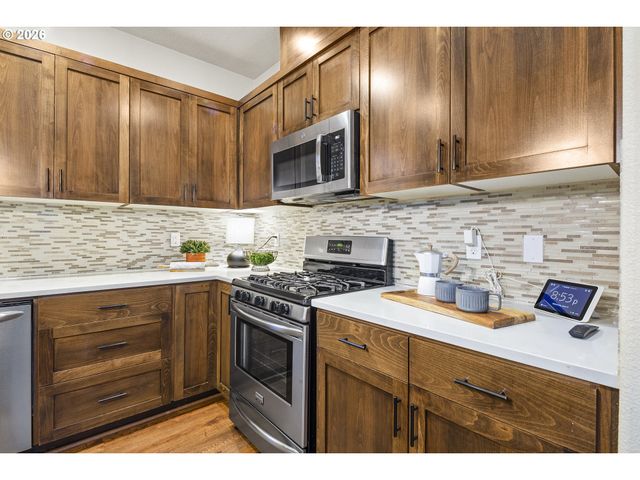 28930 Sw GENEVA Loop, Wilsonville, OR 97070