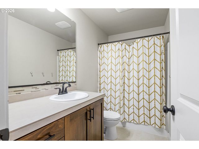 28930 Sw GENEVA Loop, Wilsonville, OR 97070