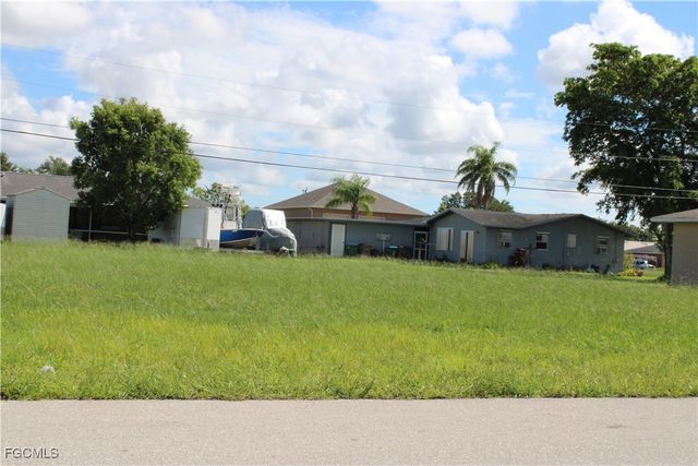 1117 NE 8th TER, Cape Coral, FL 33909