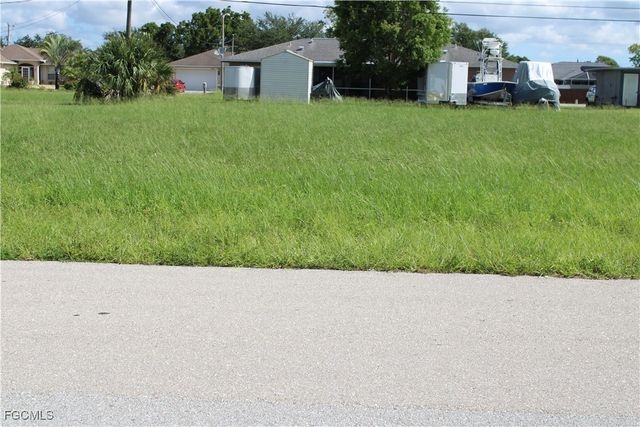 1117 NE 8th TER, Cape Coral, FL 33909