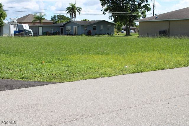 1117 NE 8th TER, Cape Coral, FL 33909