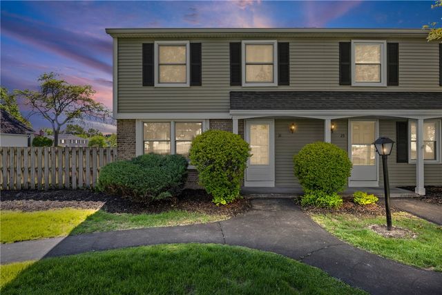 21 South Estate Drive, Webster, NY 14580