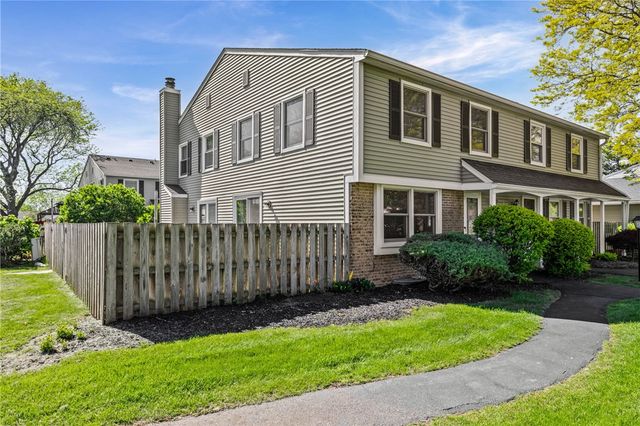 21 South Estate Drive, Webster, NY 14580