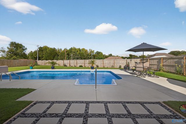 24 Mountain Cove Drive, Trinity, AL 35673