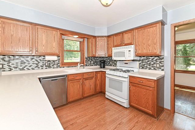 8940 S Patricia BOULEVARD, Oak Creek, WI 53154