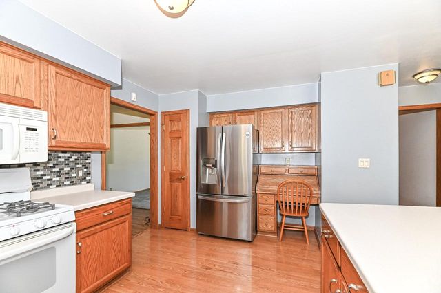 8940 S Patricia BOULEVARD, Oak Creek, WI 53154