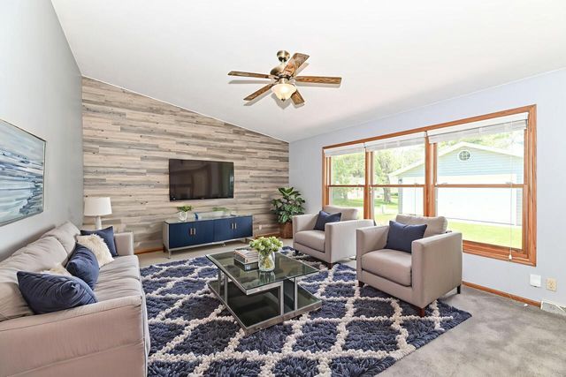8940 S Patricia BOULEVARD, Oak Creek, WI 53154