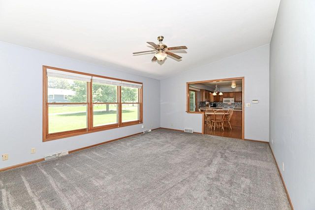 8940 S Patricia BOULEVARD, Oak Creek, WI 53154