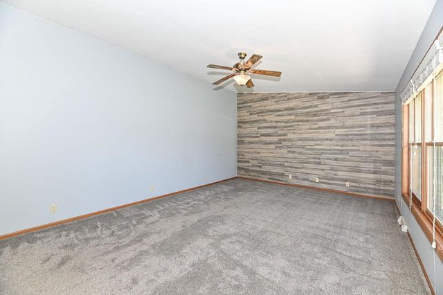 8940 S Patricia BOULEVARD, Oak Creek, WI 53154