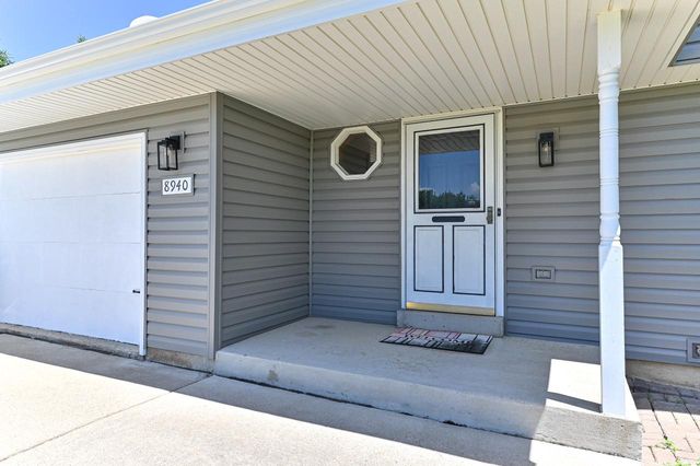 8940 S Patricia BOULEVARD, Oak Creek, WI 53154