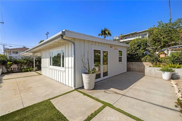 216 Cajon Street, Laguna Beach, CA 92651