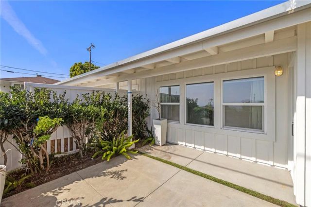 216 Cajon Street, Laguna Beach, CA 92651
